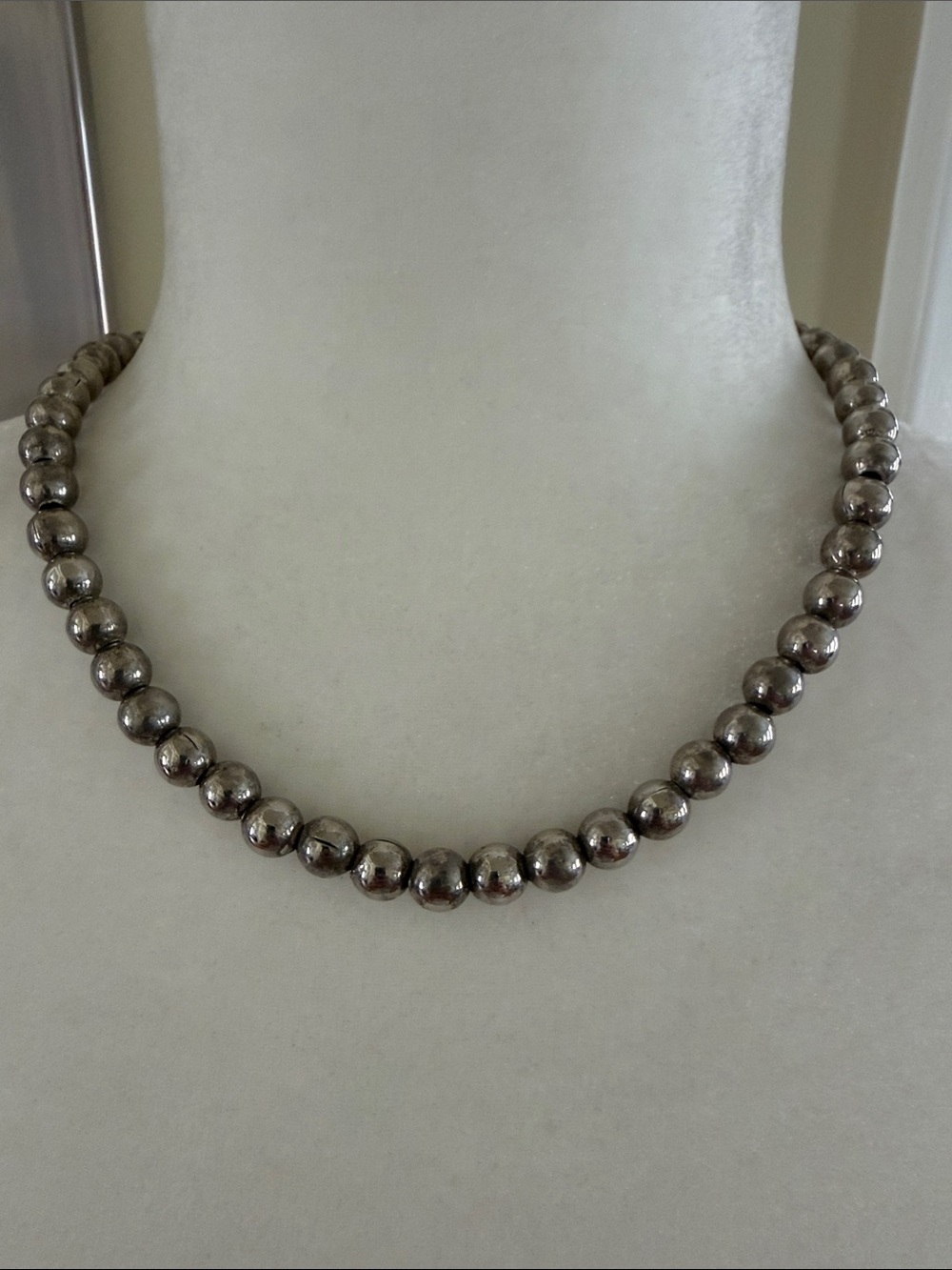 VINTAGE ANTIQUE SILVER BALL BEAD CHOKER NECKLACE Aged Silver Metal Strand - Picture 3 of 4